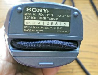 Vtg SONY FDR - 221R Watchman Mini Portable Pocket TV Radio Retro 80s BW 2