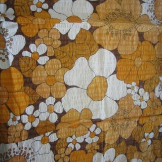 128cm X 140cm Orange Brown Daisy Seersucker Vintage Cotton Sewing Fabric 1960 