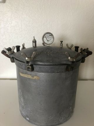 Antique 18 Quart Pressure Cooker Canner National Aluminum Eau Only