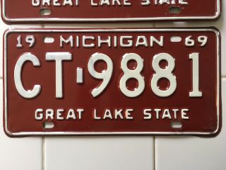 Two 1969 Michigan License Plates for Road Worn Plates CT9881 Set 3
