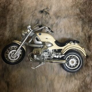 Bmw Motorcycle R1200c Collectible Detailed Die Cast 1:18
