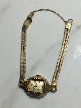 Antique Bulova 6bl Ladies Wrist Watch 17 Jewels Swiss Made