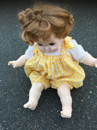 Vintage Madame Alexander 18” Puddin Baby Doll Blonde Hair And Yellow Dress