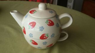Vintage Tea for One by Laura Ashley strawberries & violets Lg 15cm cup & teapot 2