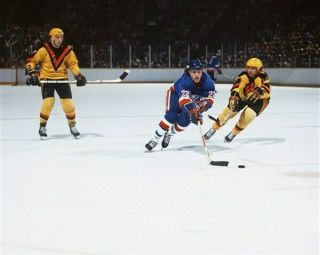 Mike Bossy York Islanders 1982 Stanley Cup Final Game 1 8x10 Photo