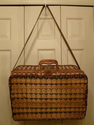 Vtg Rattan Wicker Picnic Basket With Set For Four Dishes Cups Multicolor Euc