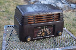 Vintage General Electric Ge Bakelite Radio Model 100