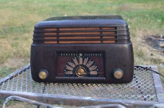 Vintage General Electric GE Bakelite Radio Model 100 3