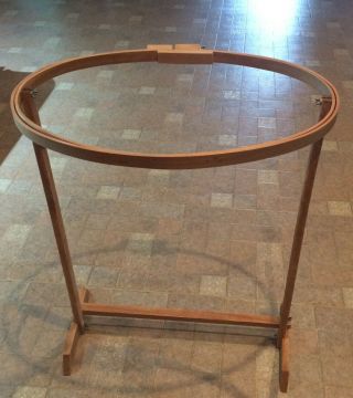 Vintage Wood Embroidery Hoop Oval Quilt Frame With Floor Stand