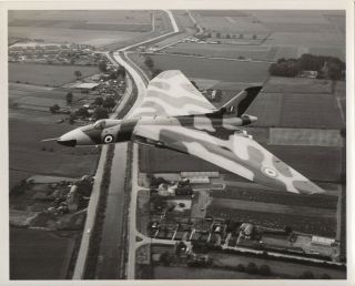 Large Vintage Photo - Avro Vulcan Xm649 In - Flight