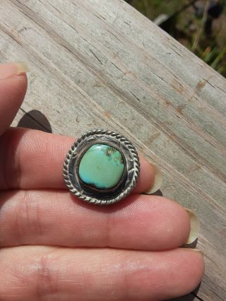 Vintage Old Pawn Navajo Sterling Silver Natural Green Turquoise Ring Size 7.  5