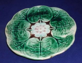 Majolica Vintage Antique Pottery Water Lily Plate Green And White