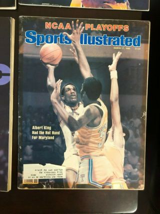 Vtg.  Sports Illustrated Mag.  Basketball 4 - ' 72 Wilt Ch,  ' 89 Kareem,  ' 91 Magic 3