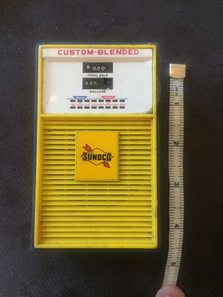Vintage Sunoco Gas Pump 6 Transistor Radio Model 668 Petroliana Garage Ratrod