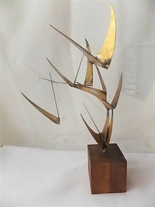 Vintage Mid Century Modern Abstract Metal Flying Birds Sculpture
