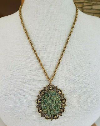 Vtg 1960s Big Gold Tone Aventurine Chip Stone Floral Frame Pendant Long Necklace
