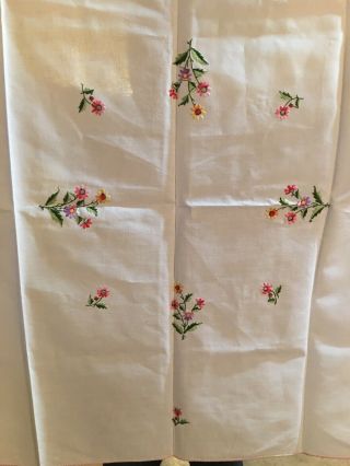 Vintage Hand Embroidered Flowers Dresser Table Runner Tablecloth Linen 32 " X32 "