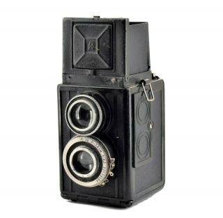 Vintage Lomo Lubitel Film Medium Format Reflex Camera 75mm F/4.  5 T - 22 Lens 2