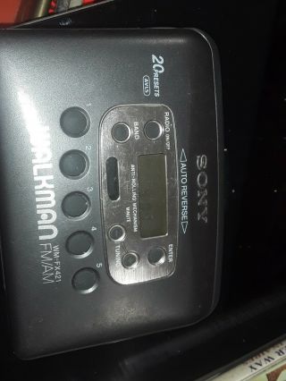 Vintage Sony Wm - Fx - 421 Walkman Cassette Player Fm/am Radio W/belt Clip