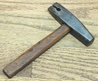 8 Oz.  E.  C.  Simmons Keen Kutter Saw Setting Hammer - Wrest - Swage - Antique Hand Tool