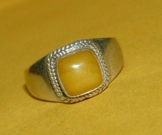 Vtg Native Navajo " 925 " Sterling Silver W/ Egg Yolk Amber Ornate Ring Size 8.  5