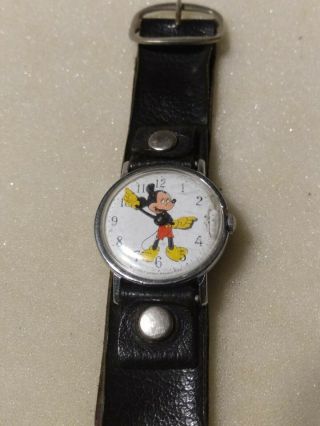 Vintage Walt Disney Production Wind Up Mickey Mouse Watch