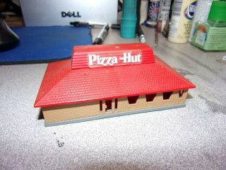 N Scale Pizza Hut Vintage Life Like Built Building