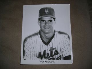 Mlb,  York Mets,  1985 Team Issued Photo,  Rick Aguilera,  Pitcher,  8 " X10 " B&w,