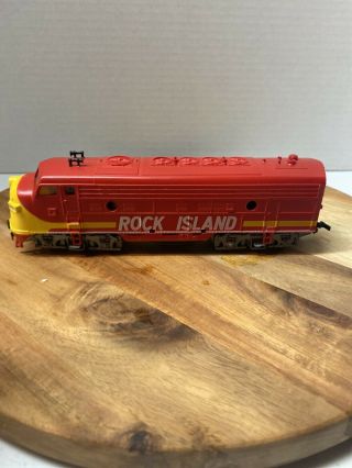 Vintage Ho Scale Train Diesel Engine Rock Island Tyco And Runs 10