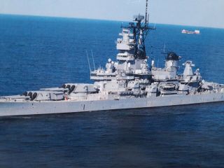 US Navy USN Battleship USS WISCONSIN (BB - 64) 8X10 Color Photocard 1989 N Smith 2