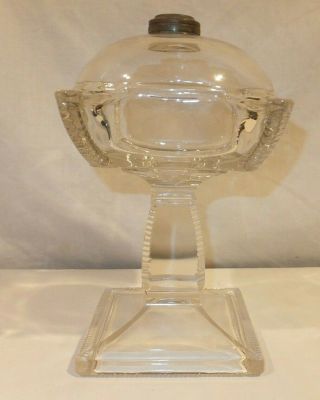 1880 - 1900 Antique Center Medallion Table Oil Lamp
