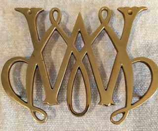 One Vintage Cw William & Mary Brass Trivet - Circa 1950 By Virginia Metalcrafters