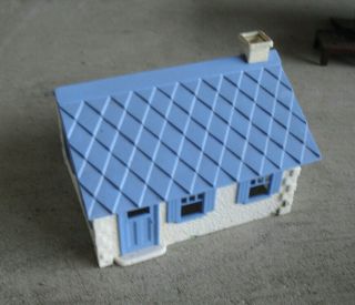 Vintage 1960s O Scale Plasticville Blue White Cape Cod House Building