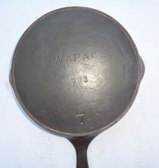Antique Wapak Cast Iron Skillet No 7 W/outer Heat Ring.  Straight Line Logo.  703