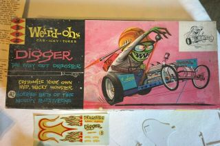 Vintage 1963 Hawk Weird - Ohs Digger The Way Out Dragster Model Kit