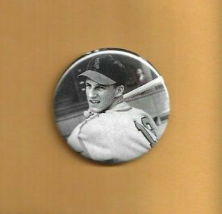 Stan Musial St.  Louis Cardinals 2 " Pin Back Baseball Button