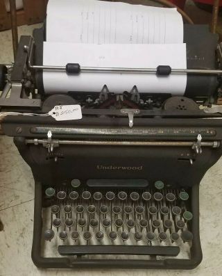Antique Vintage Underwood Champion Typewriter 1945s Usa Black S11 - 5858992