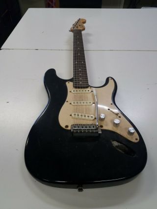 Vintage Fender Strat Electric Guitar Nc694304