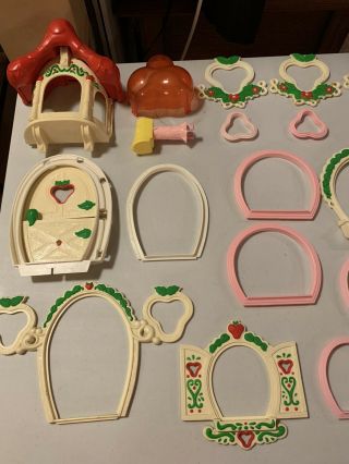 Vintage Berry Happy Home Strawberry Shortcake Doll House Dollhouse Parts 1983 2