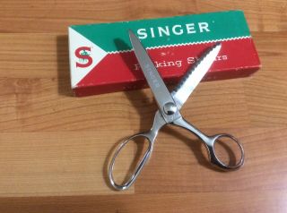 Vintage Singer Pinking Shears 7.  5” Scissor C807 Sharp Heavy Stainless.