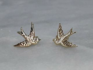 Antique Old Vintage Solid 9ct Yellow Gold Swallow Bird Stud Earrings
