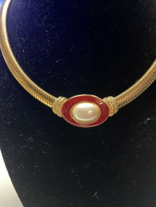 Gorgeous Vintage designer signed Monet gold tone faux pearl red enamel necklace. 2