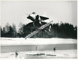 Swedish Air Force Saab 37 Viggen - 18x24cm Saab Archive Photo