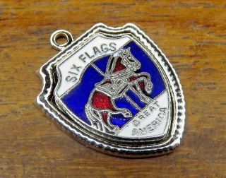 Vintage Silver Six Flags Great America Carousel Horse Travel Shield Charm E3