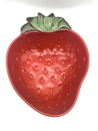 Vintage Metlox Poppytrail California Strawberry Serving Fruit Bowl 11 " Red Green