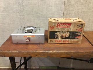 Vintage Coleman Aluminum Picnic Stove Model 5404 W/ Box