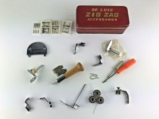 Vintage Sewing Machine Zig Zag Singer Accessories Tin Box W/ A Style Bobbins