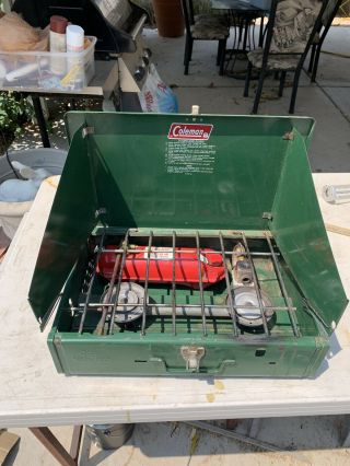 Vintage Coleman 425e Camping Stove - Made In U.  S.  A Wichita Kansas - 9 - 76