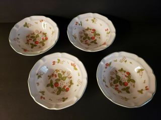 4 Pc Vintage Hankook Strawberry Pattern Stoneware 7 " Soup/cereal Bowls - Korea