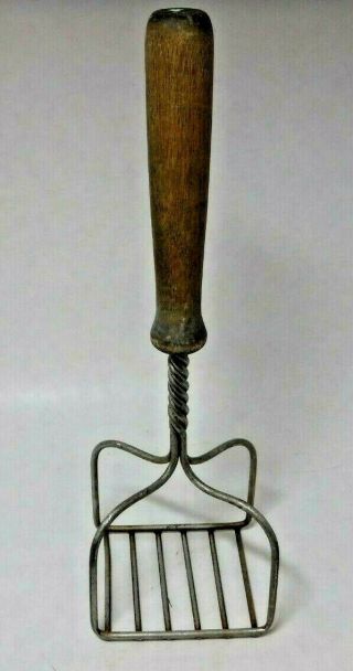 Vintage Primitive Rustic Square Twisted Metal Potato Masher With Wooden Handle